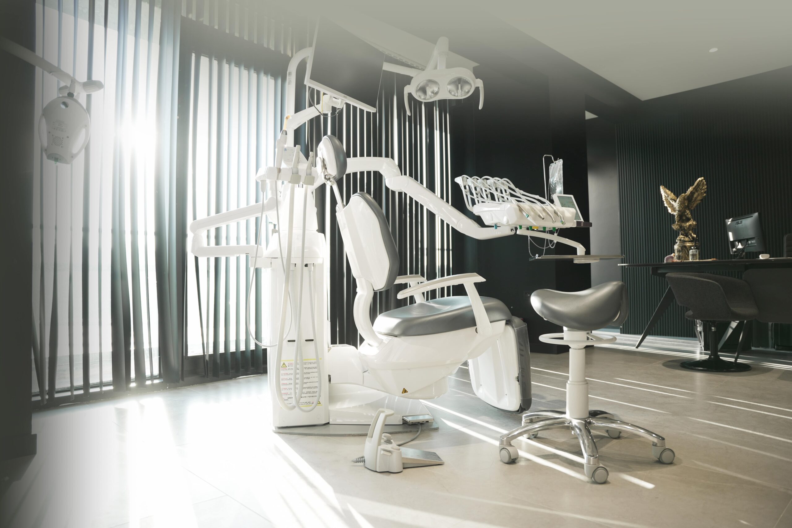 Yeniden Güven,                                                         Yeniden Gülümse